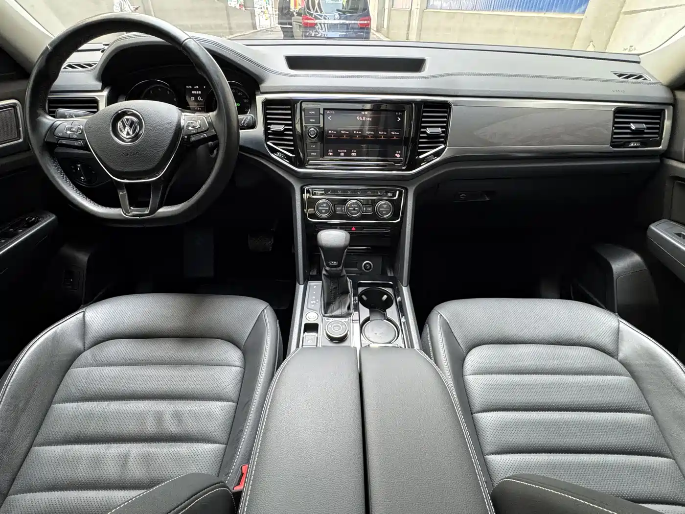 Volkswagen Teramont 2019 530 V6 4WD Luxury Edition China VI фото 6