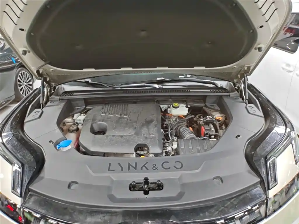 Lynk & Co 08 EM-P 2023 120km Long Range Halo фото 20