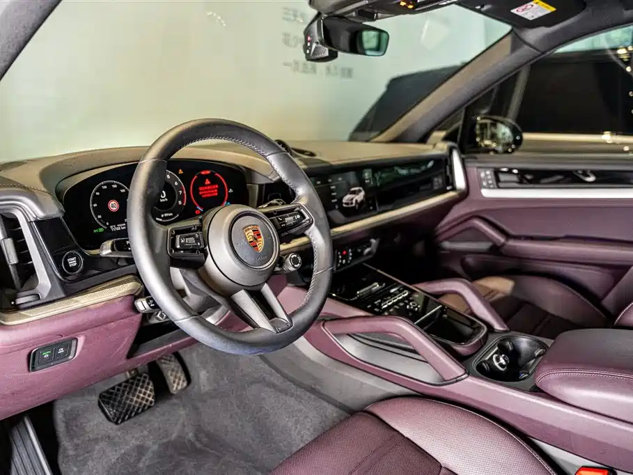 Porsche Cayenne 2025 Cayenne 3.0T фото 6