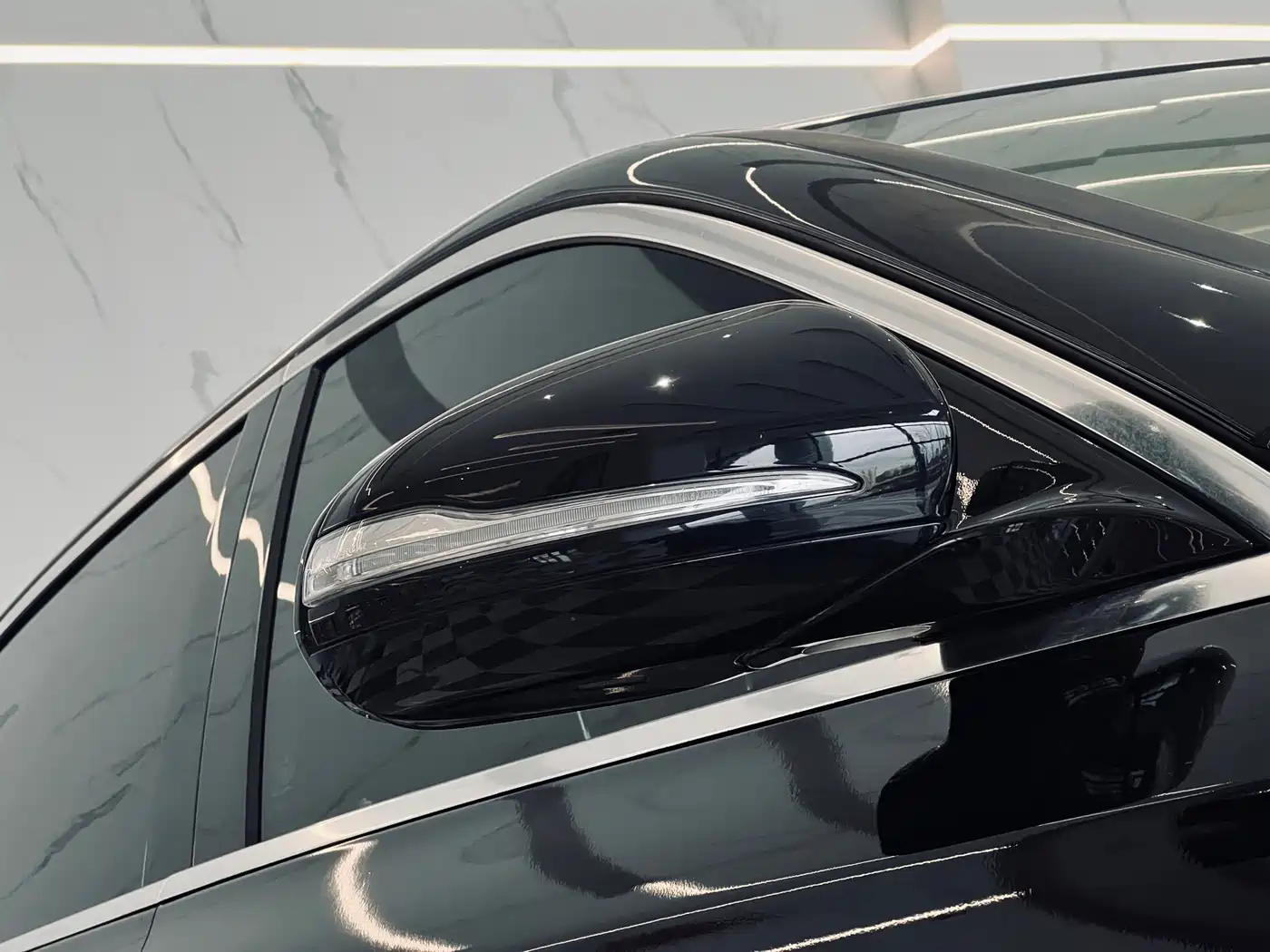 Mercedes-Benz E-Class 2020 Model E 260 L Sport фото 10
