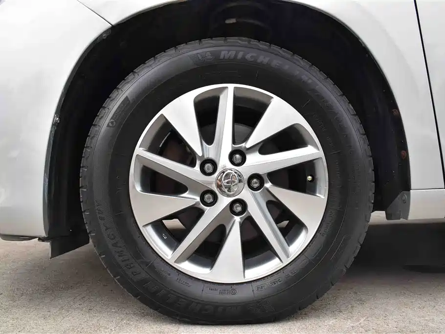 Toyota Alphard 2012 3.5L Luxury Edition фото 20