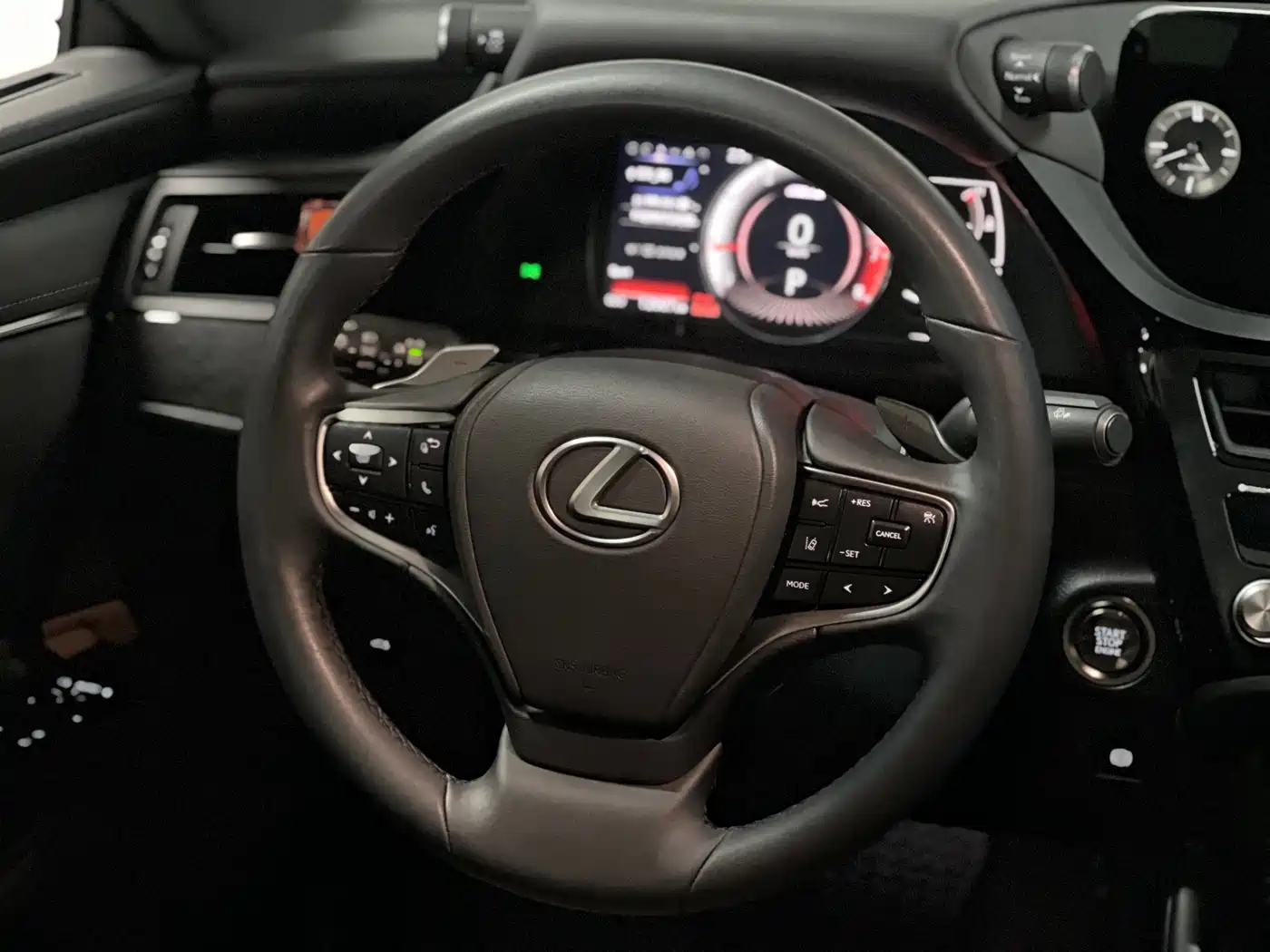 Lexus ES 2024 200 Premium Edition фото 33