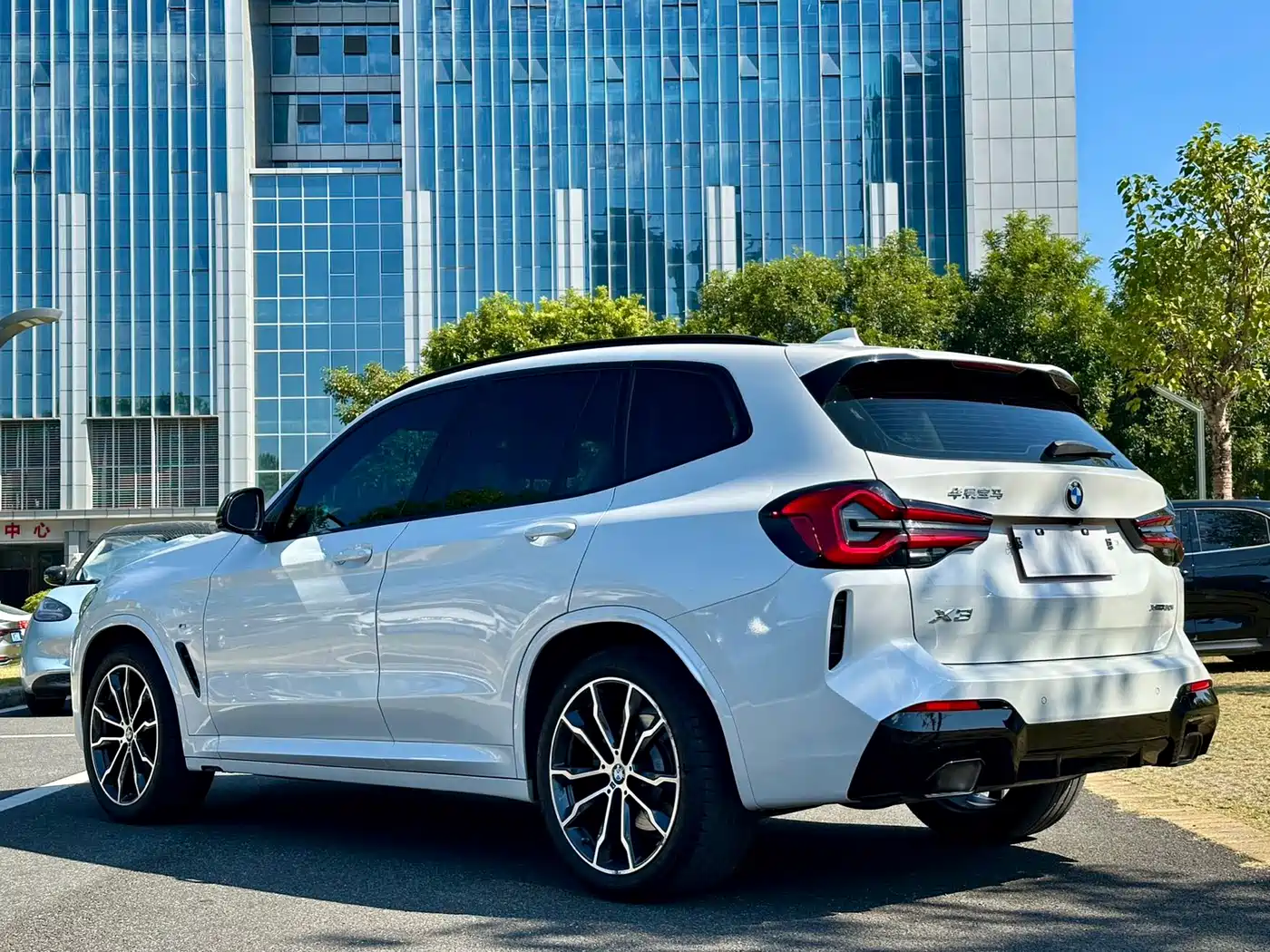 BMW X3 2022 xDrive30i Leading M Night Package фото 11