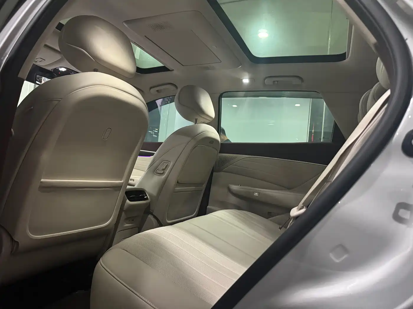 Dongfeng Aeolus L8 2025 2025 112KM Ideal Edition