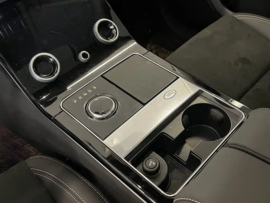 Land Rover Range Rover Velar 2019 250PS фото 19