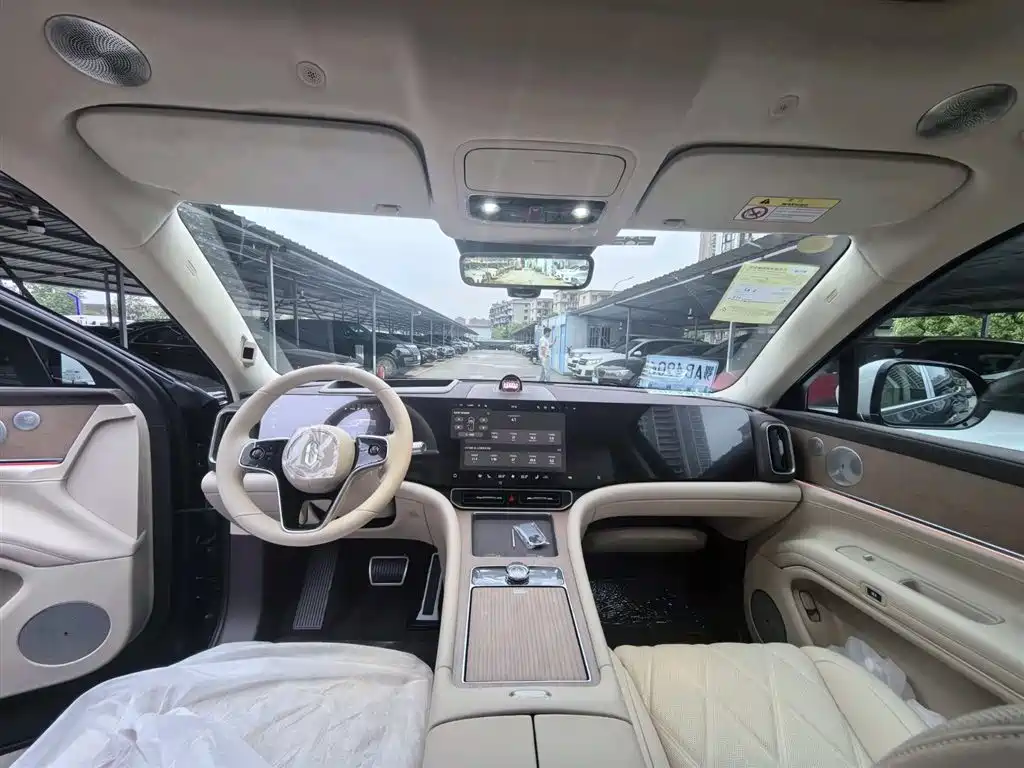 AITO Wenjie AITO M9 2025 Extended Range Ultra 52kWh 6-Seater фото 5
