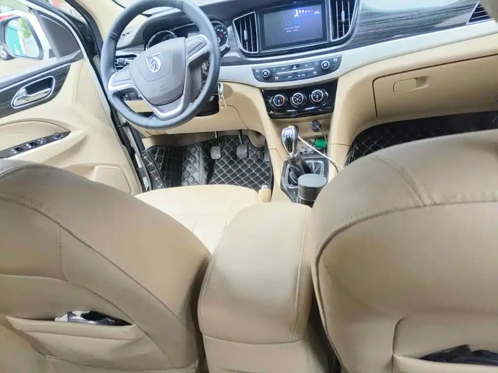 Photo 12 - Baojun 730