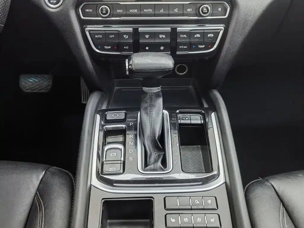 GAC Trumpchi Trumpchi GS7 2017 2017 320T 2WD Luxury Smart Connect
