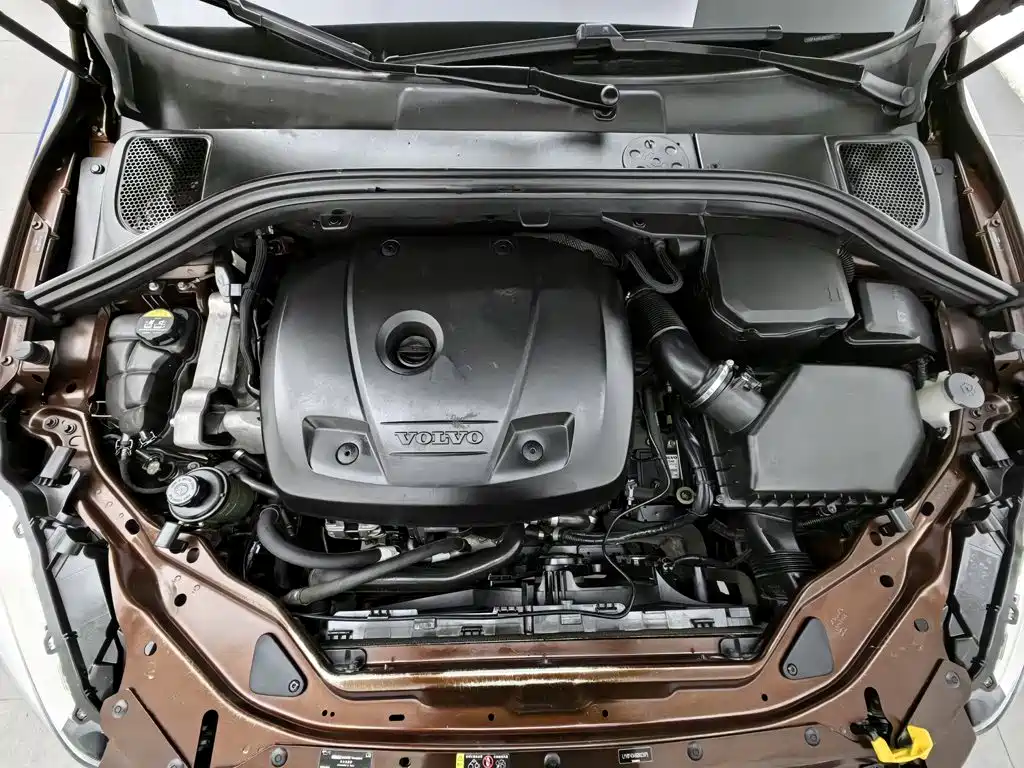 صورة 6 - Volvo XC60