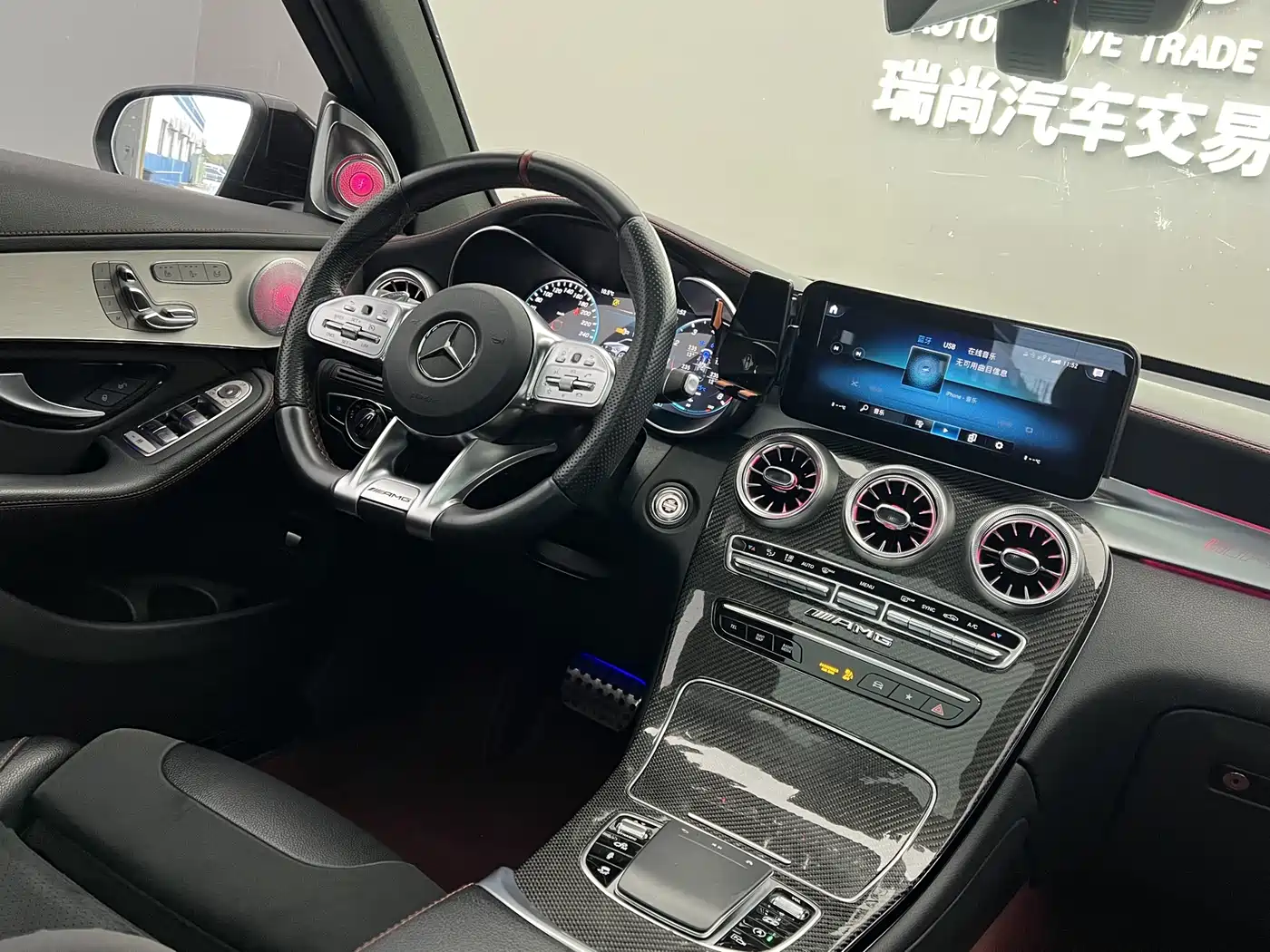 Mercedes-Benz GLC Coupe AMG 2020 AMG GLC 43 4MATIC Coupe SUV фото 32