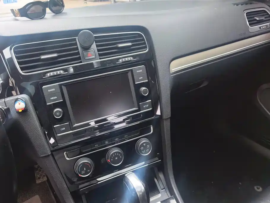 Volkswagen Golf 2016 1.4TSI 25th Anniversary Edition фото 13