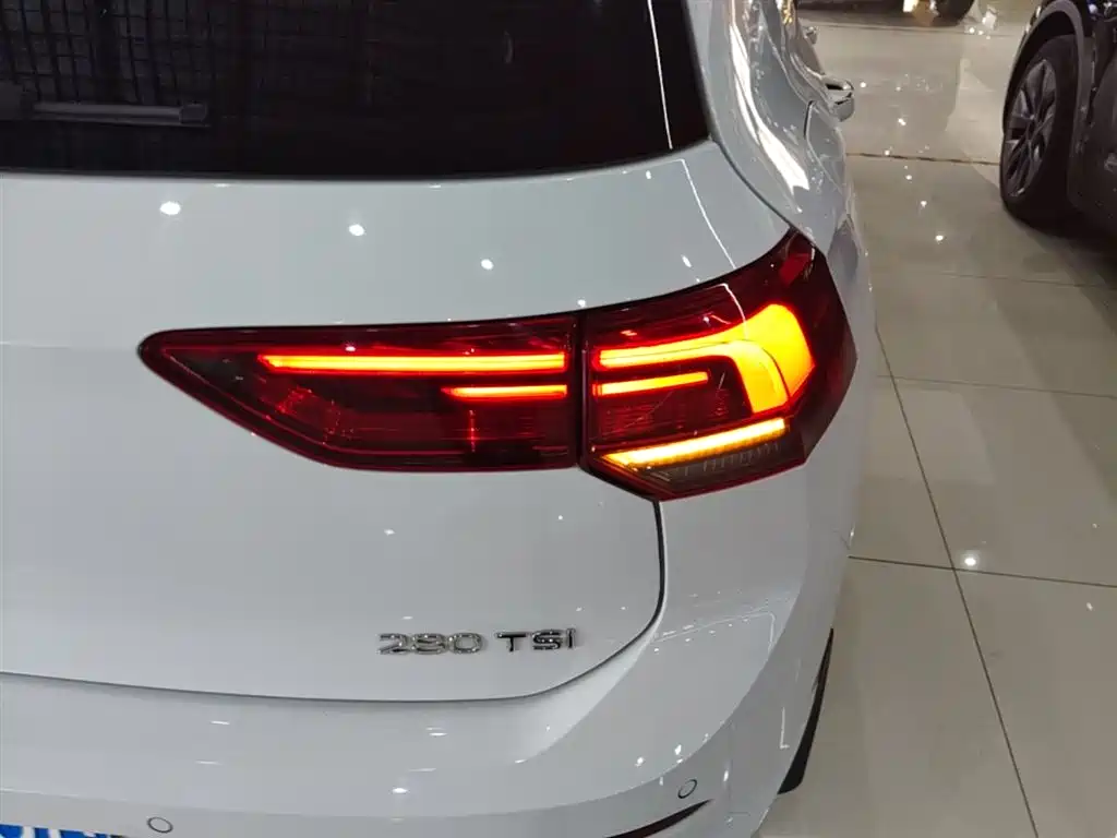 Volkswagen Golf 2021 280TSI DSG Pro фото 8