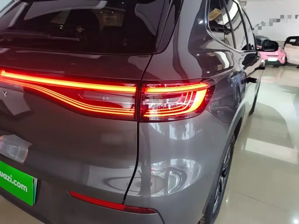 Фото 8 - Geely Galaxy Galaxy E5