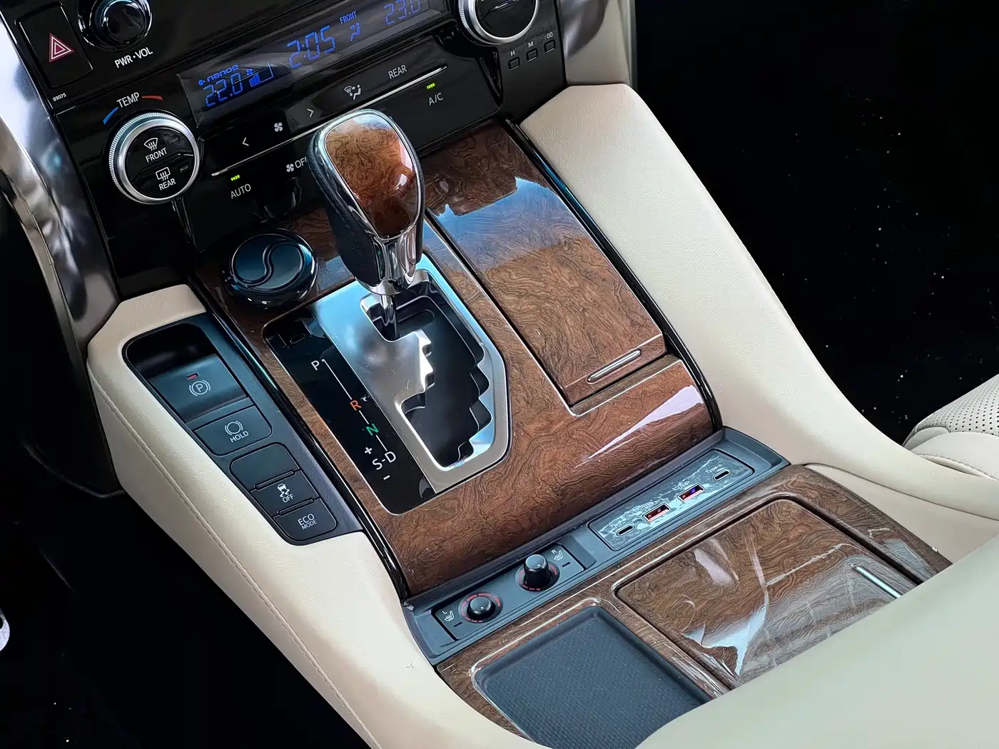 Toyota Alphard 2015 3.5L Premium Edition фото 15