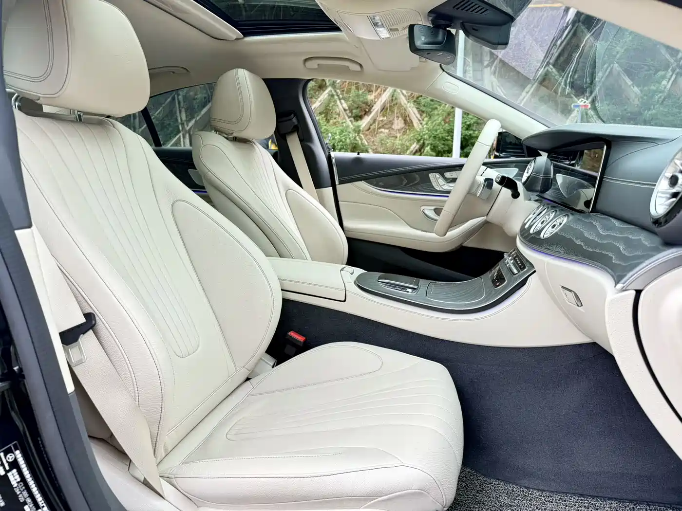 Mercedes-Benz CLS 2022 CLS 300 Dynamic фото 6