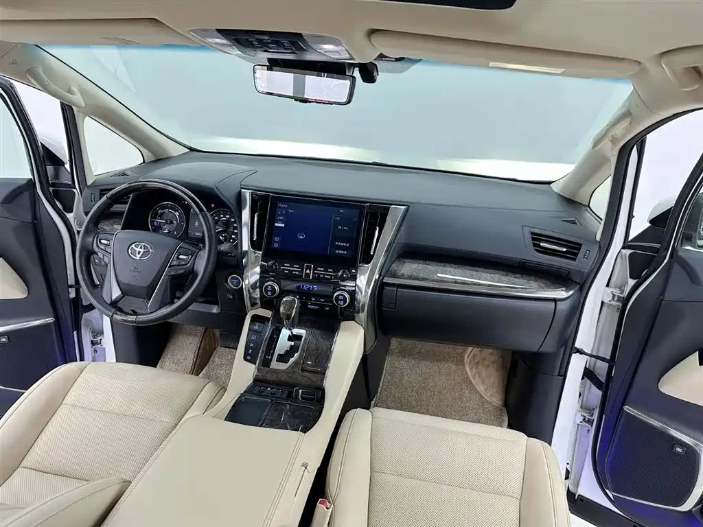 Toyota Alphard 2023 Dual Hybrid 2.5L Ultimate Gold Edition фото 11