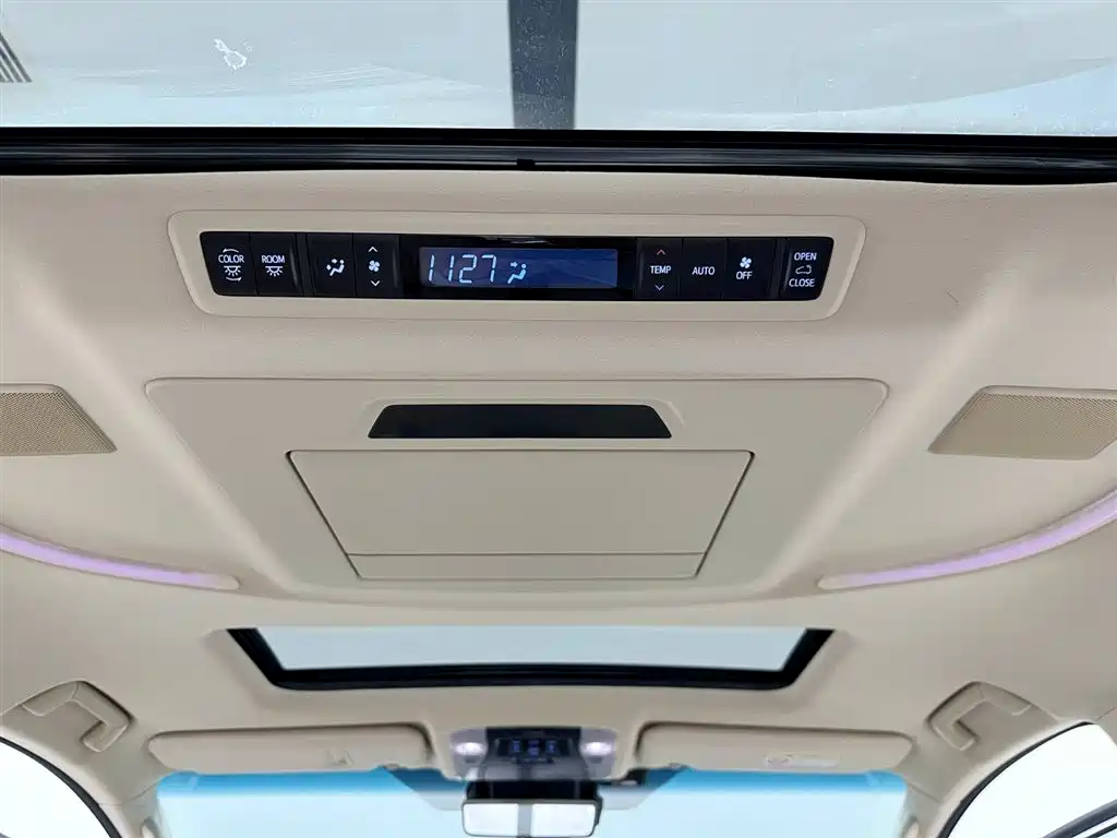 Toyota Alphard 2023 Dual Hybrid 2.5L Ultimate Gold Edition фото 21