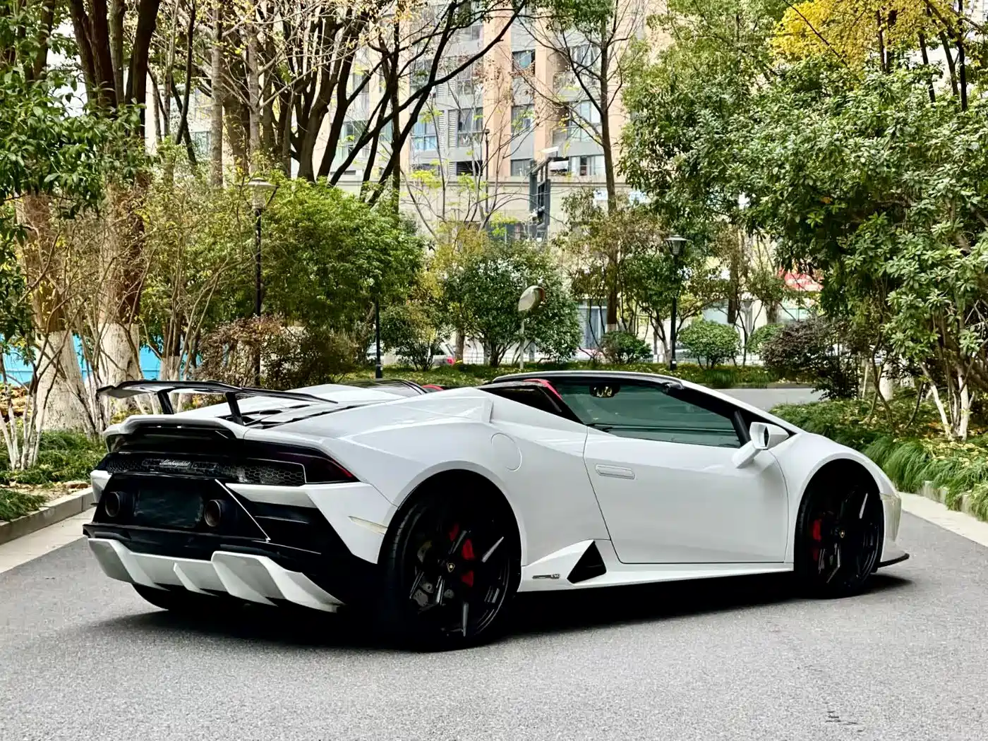 Lamborghini Huracán 2020 Huracán EVO RWD Spyder фото 4