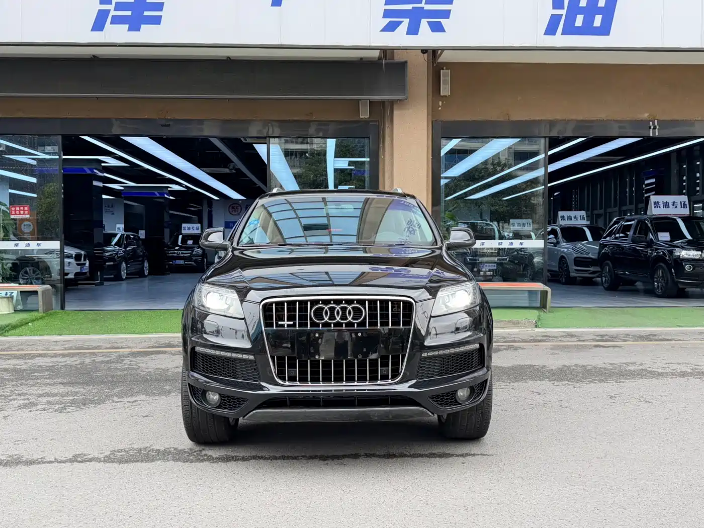 Audi Q7 2013 35 TDI Leading фото 2
