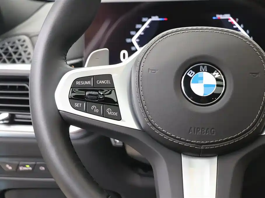 BMW X6 2023 xDrive40i M Sport Package фото 17