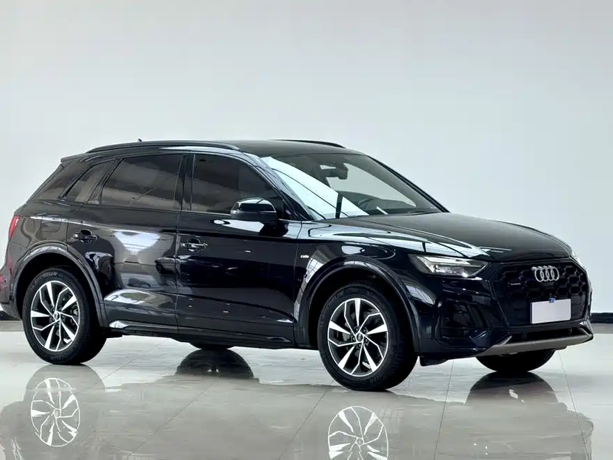 Audi Q5L 2022 40T Luxury Dynamic фото 5