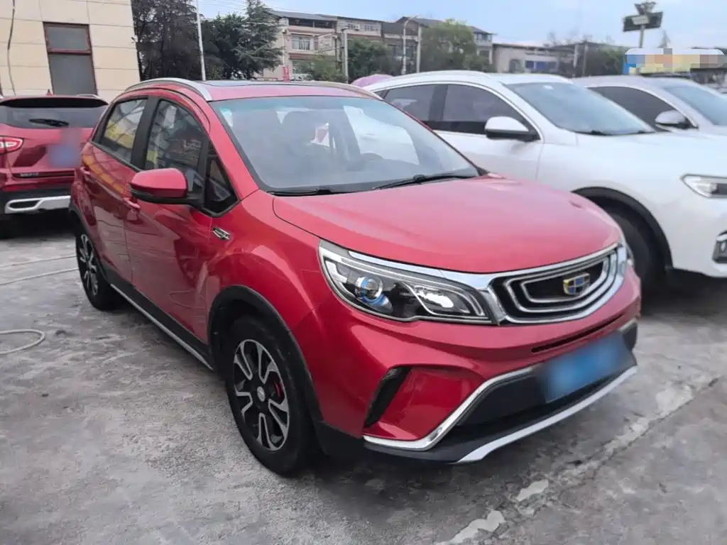 Фото 4 - Geely Vision X3