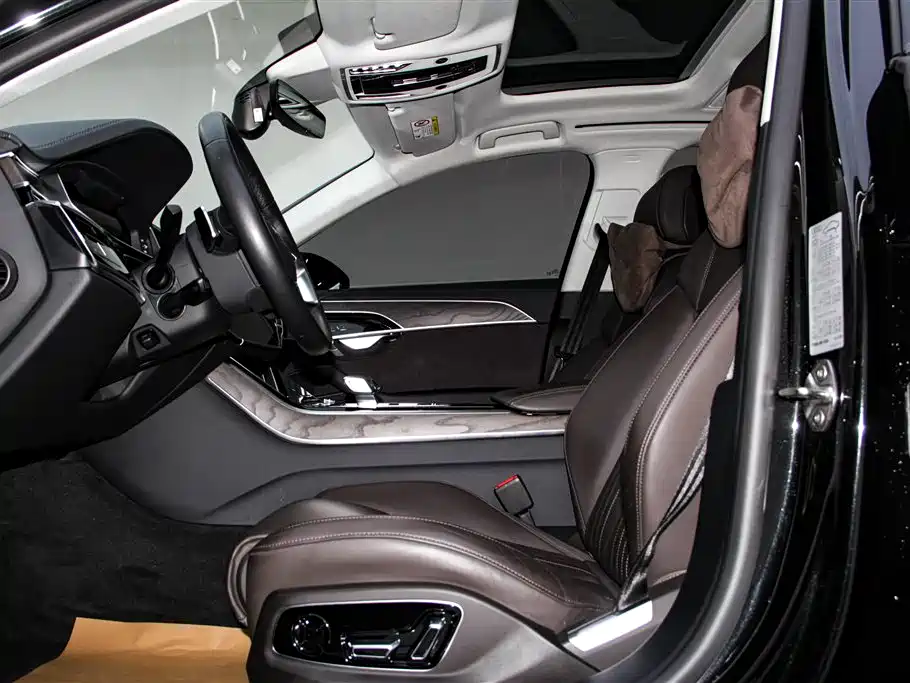 Audi A8 2024 Model A8L 45 TFSI quattro Luxury фото 32