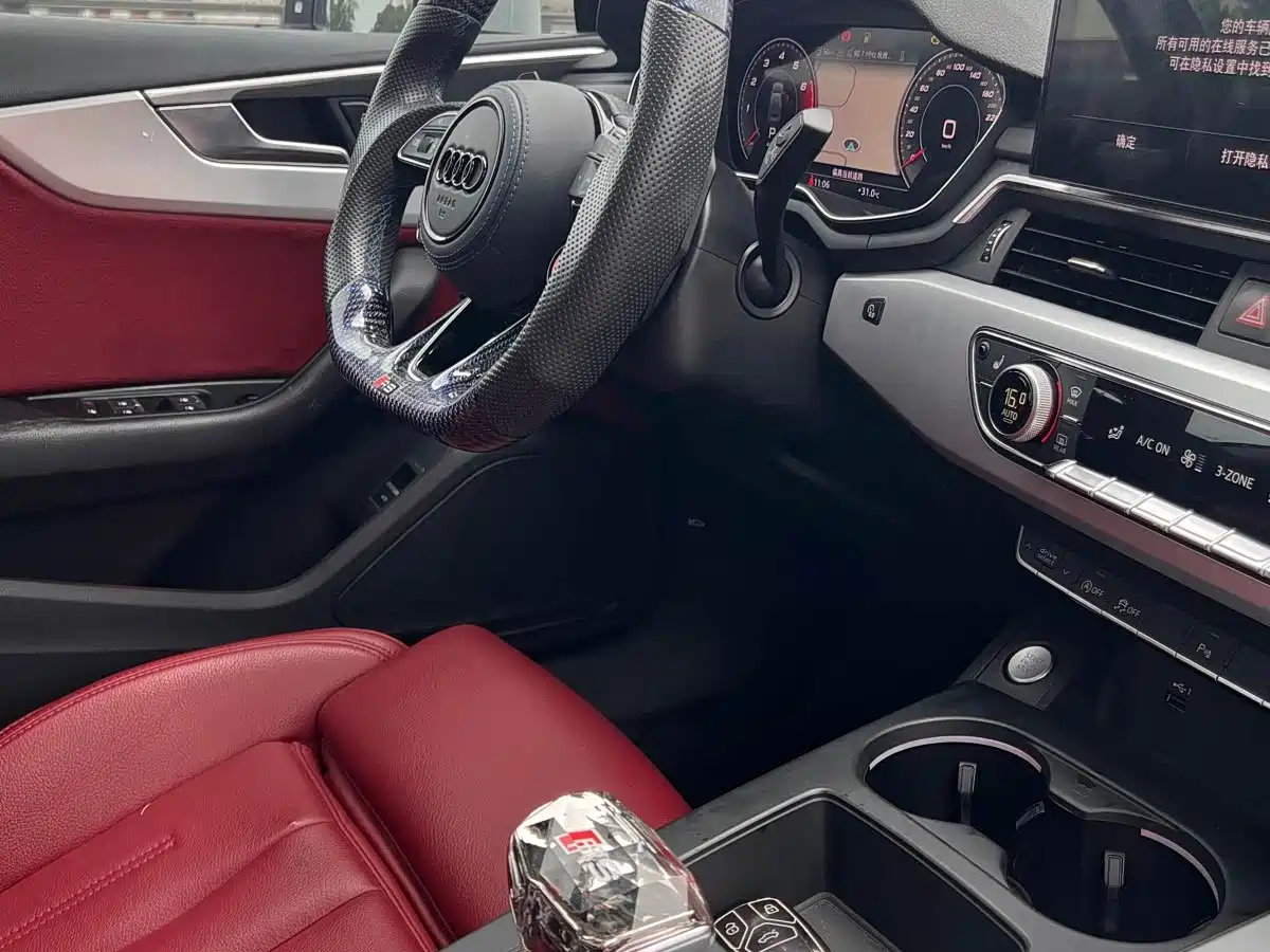 Фото 8 - Audi A5 (Import)