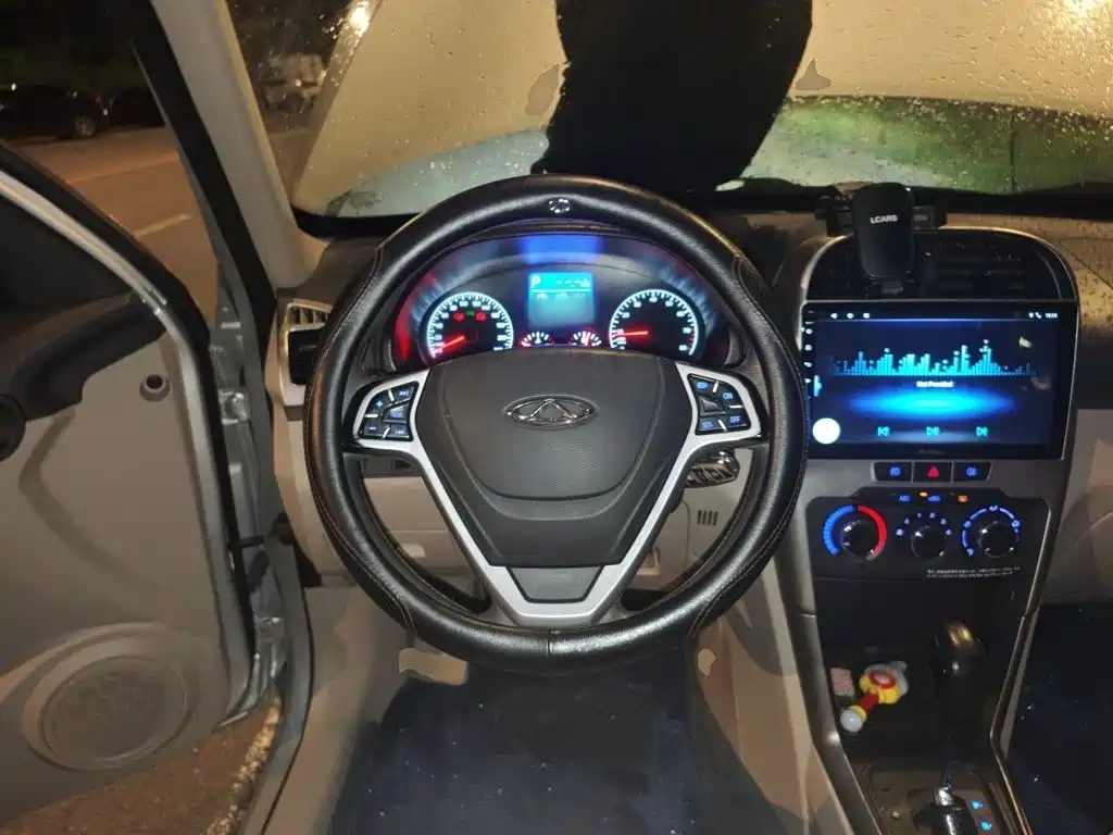 Chery Tiggo 3 2014 2014 1.6L CVT Trend