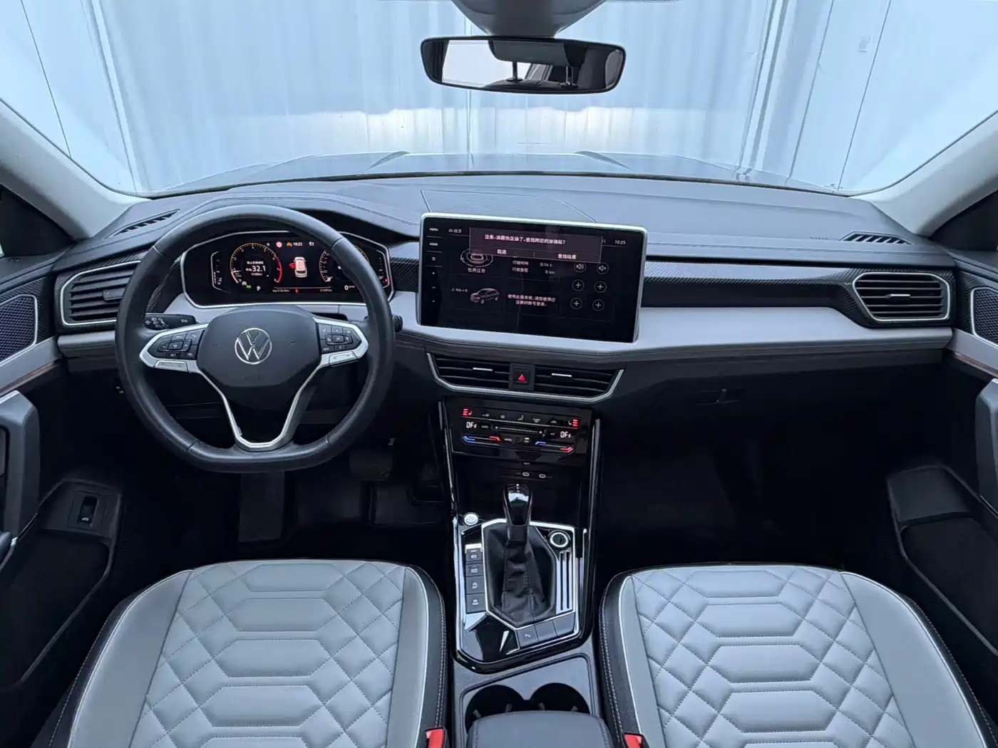 Volkswagen Tayron 2023 280TSI 2WD Luxury Plus Advanced Edition фото 17