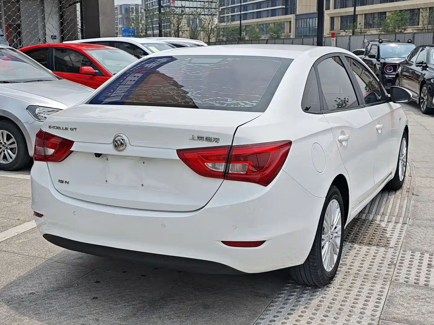 Buick Excelle 2016 15N Automatic Elite фото 4