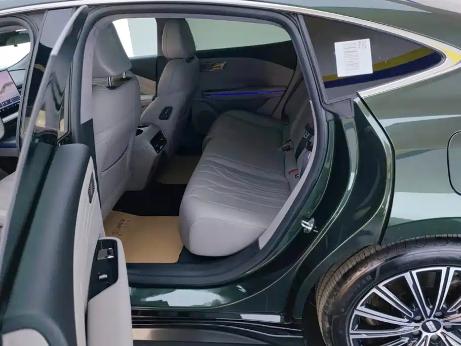 Geely Galaxy Galaxy Xingyao 8 2025 2025 130km EM-P Starship Edition