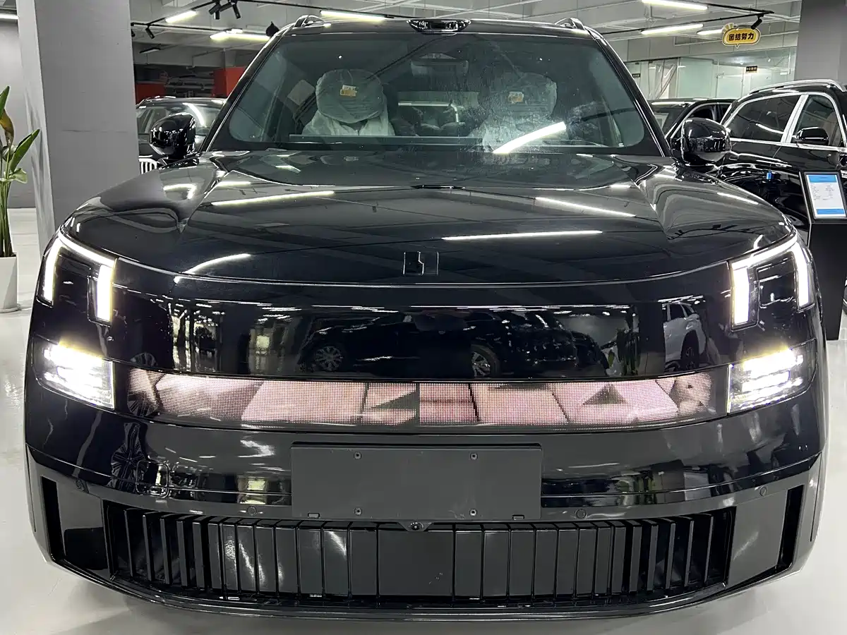 Lynk & Co 900 2025 2.0T Ultra фото 2