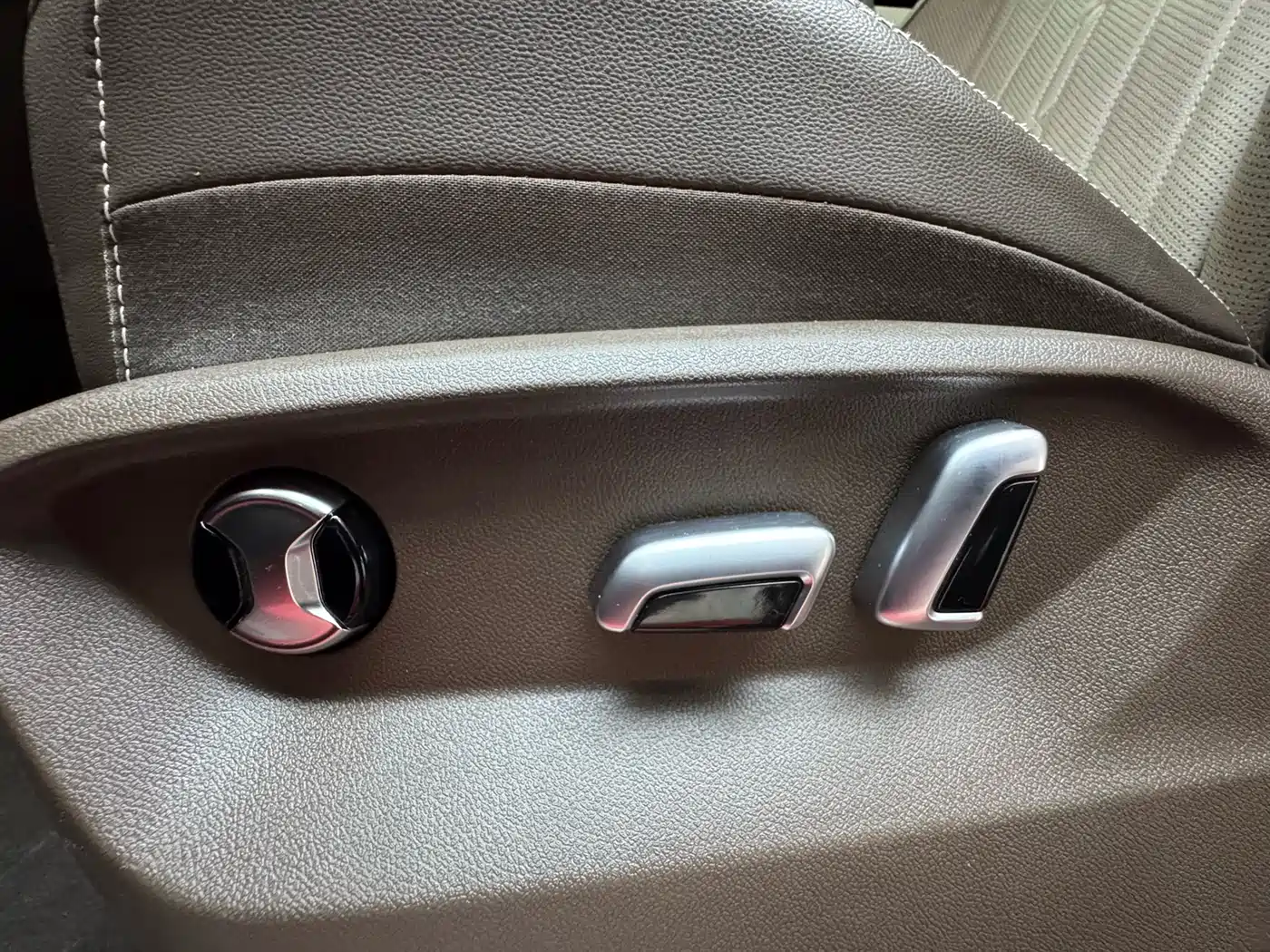 Volkswagen Viloran 2022 330TSI Luxury Edition фото 19