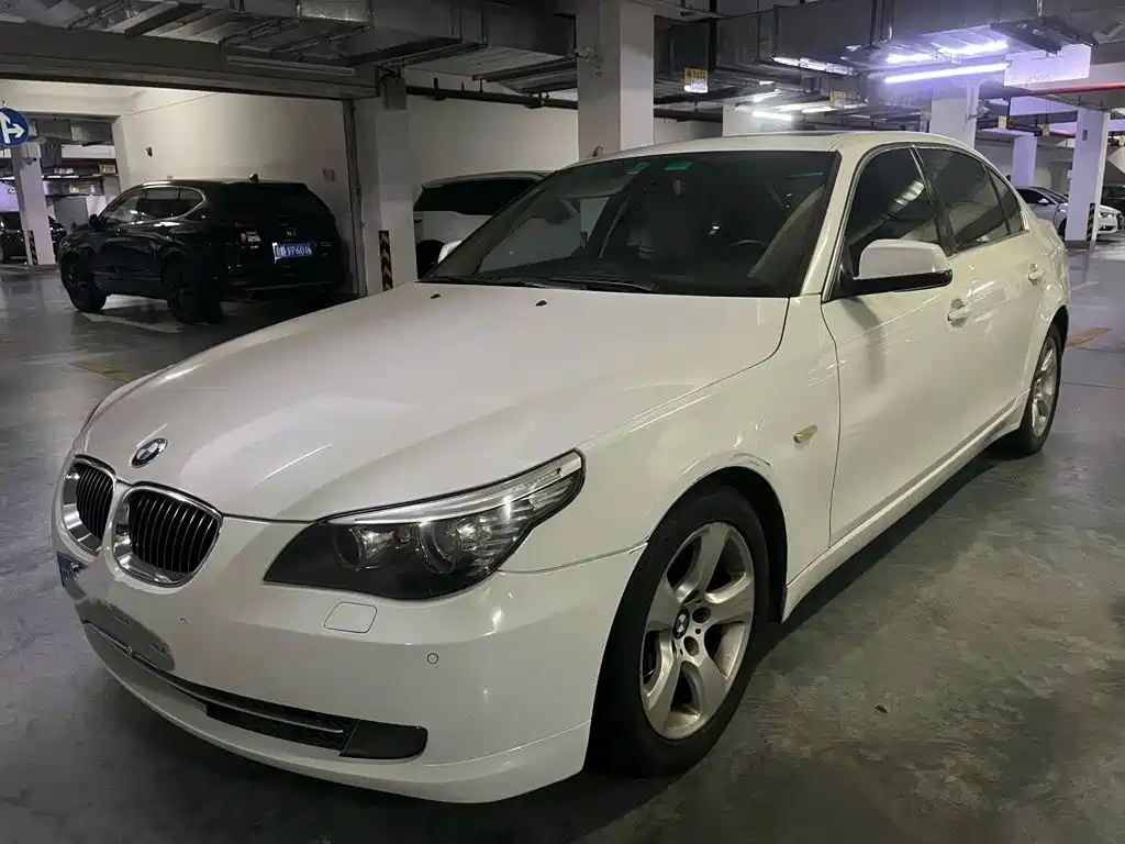 Фото 1 - BMW 5 Series
