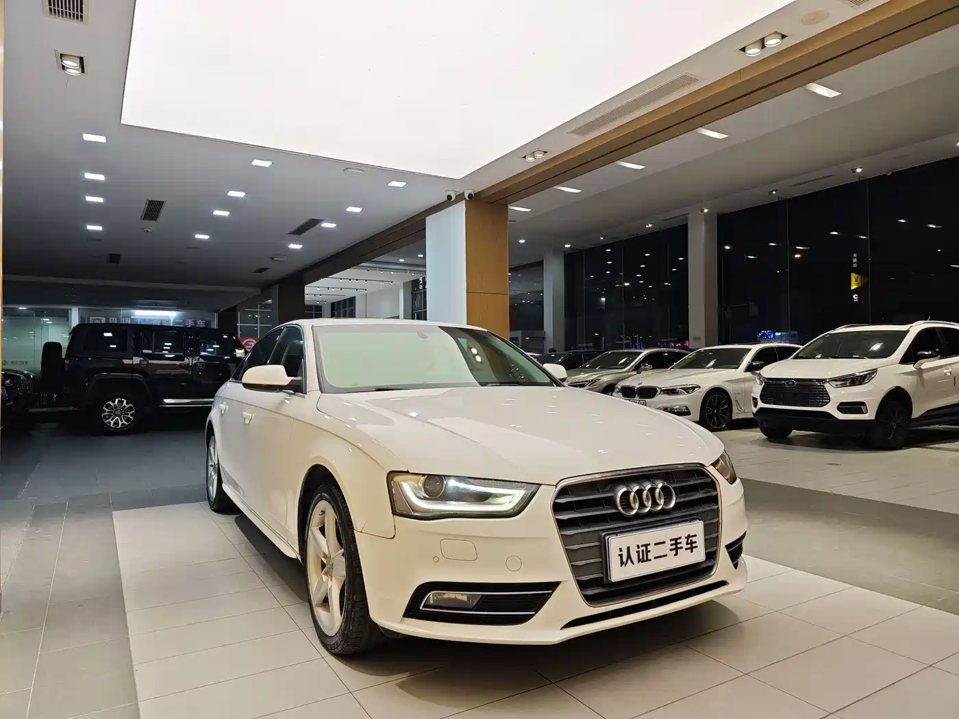Audi A4L 2013 35 TFSI Automatic Standard фото 5