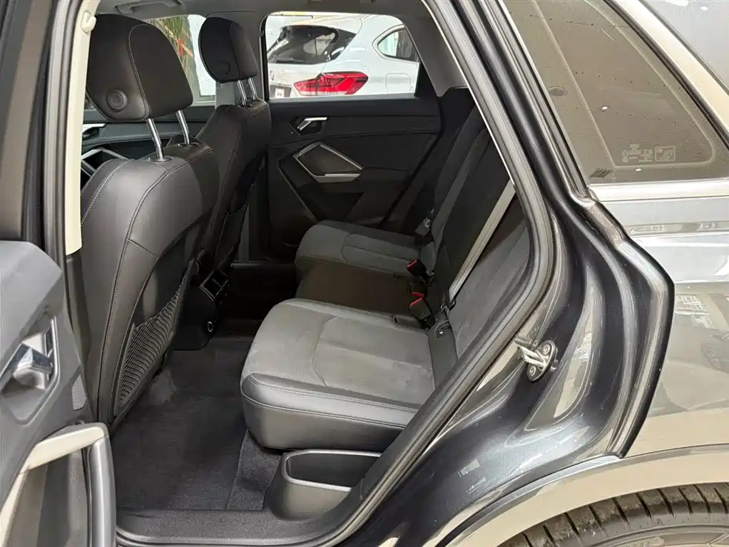 Audi Q3 2023 35 TFSI Fashion Dynamic (1.4T) фото 18