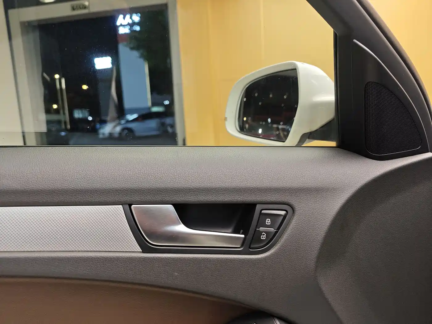 Audi A4L 2013 35 TFSI Automatic Standard фото 9