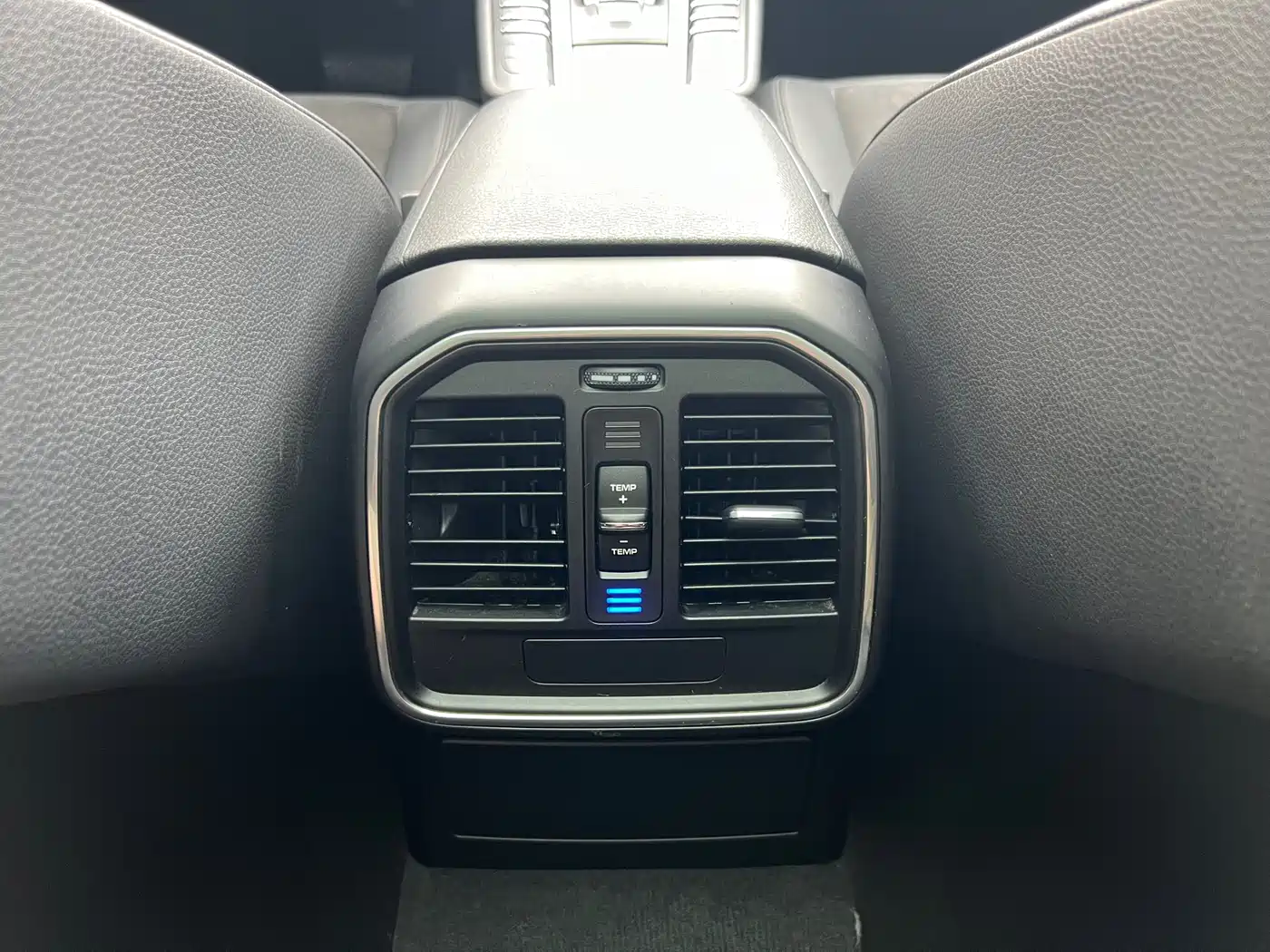 Porsche Macan 2017 Macan 2.0T фото 21