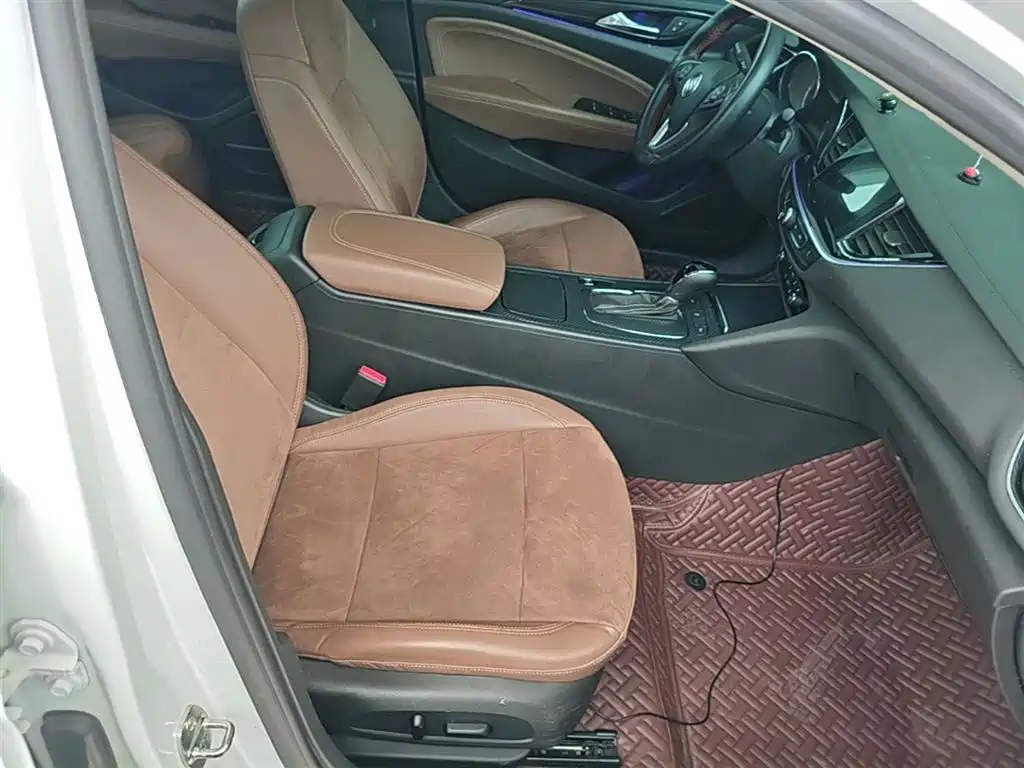 Buick Regal 2019 20T Elite China VI фото 25