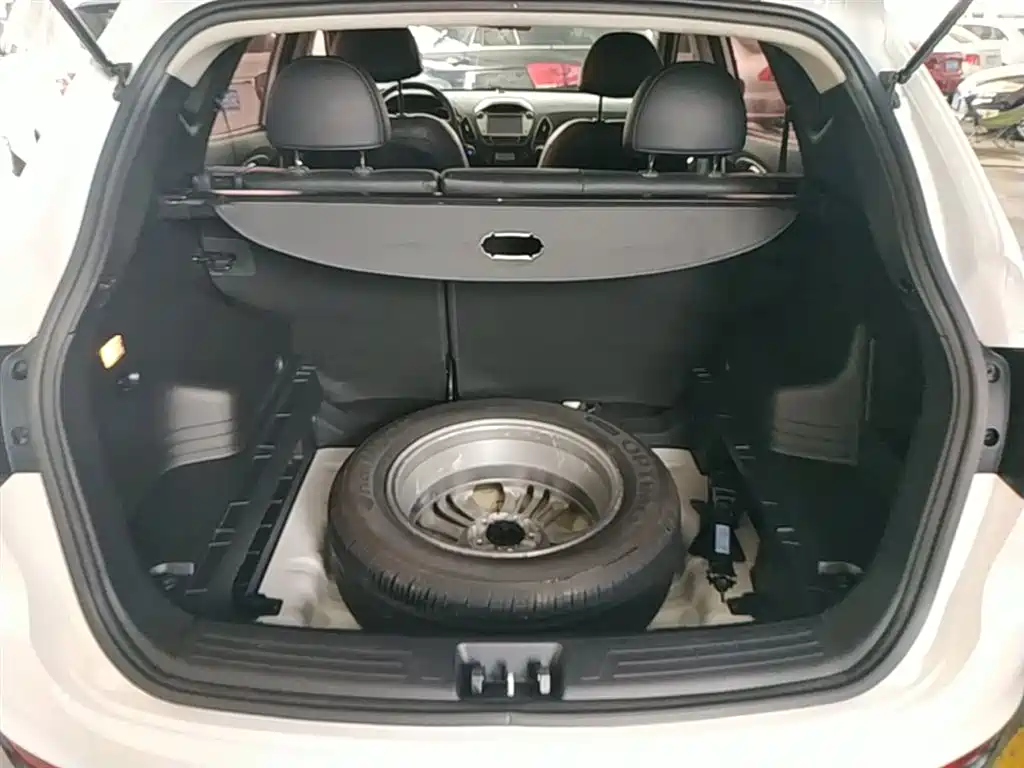 Hyundai Beijing Hyundai ix35 2015 2.0L Automatic 2WD Smart Type China IV фото 19