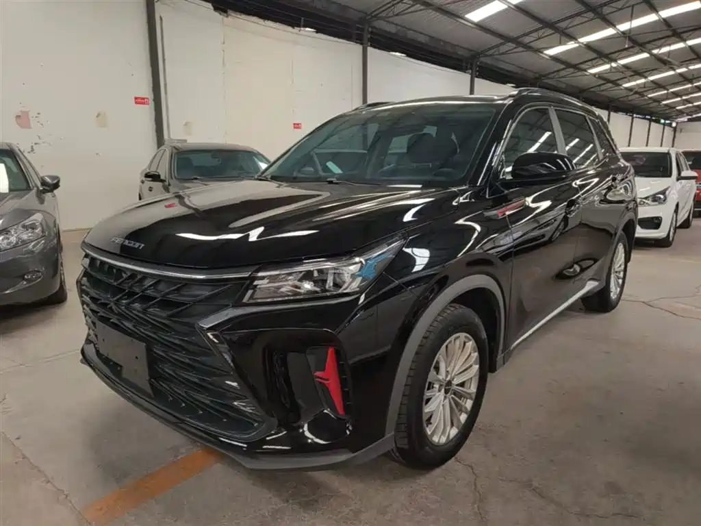 Dongfeng Fengguang 580 2022 1.5T Auto Luxury Model