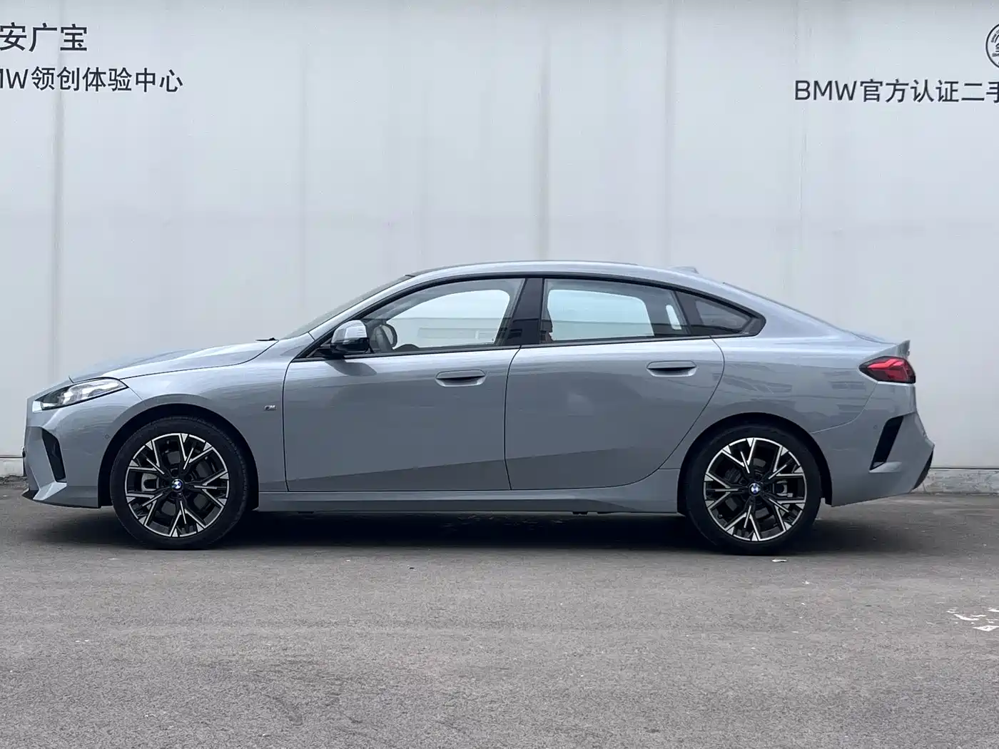 BMW 2 Series 2025 225L M Sport Package фото 3