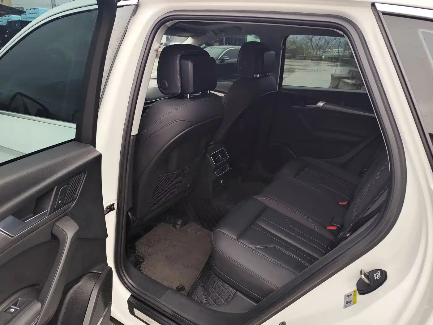 Audi Q5L 2022 Facelift 45T Luxury Dynamic фото 9