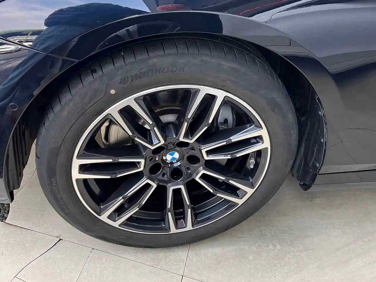 BMW 5 Series 2024 530Li Leading M Sport Package фото 15