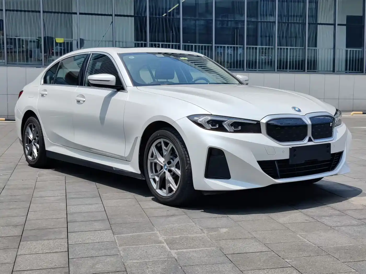 BMW i3 2024 eDrive 35 L фото 3