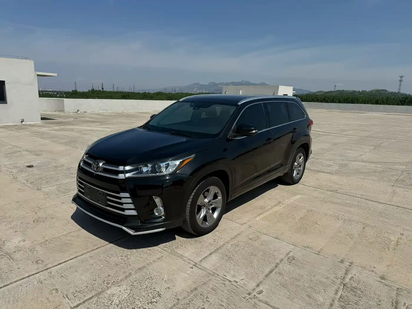 TOYOTA HIGHLANDER
