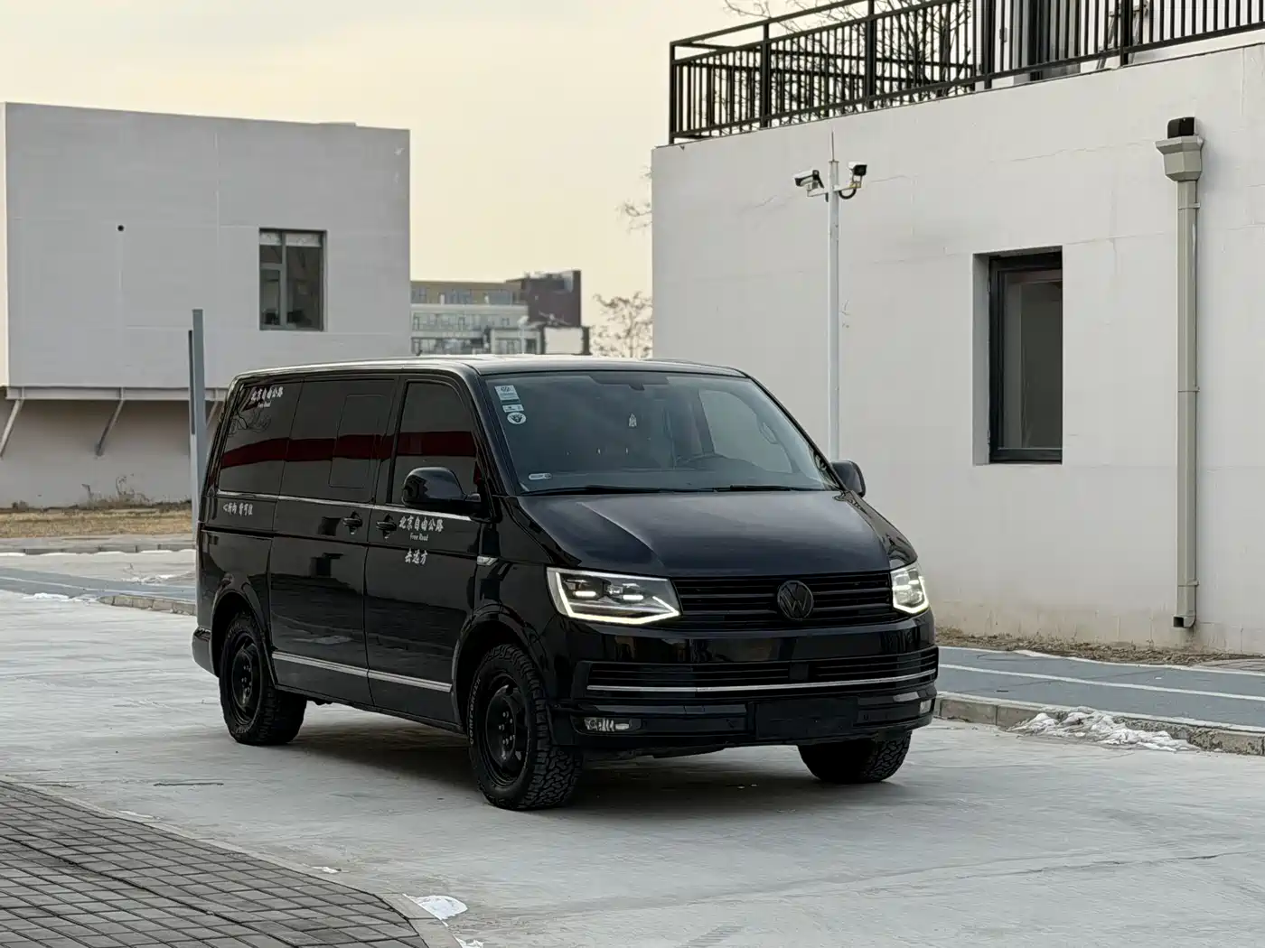 Volkswagen Multivan 2018 2.0TSI 4WD Premium Edition 7-Seater фото 3