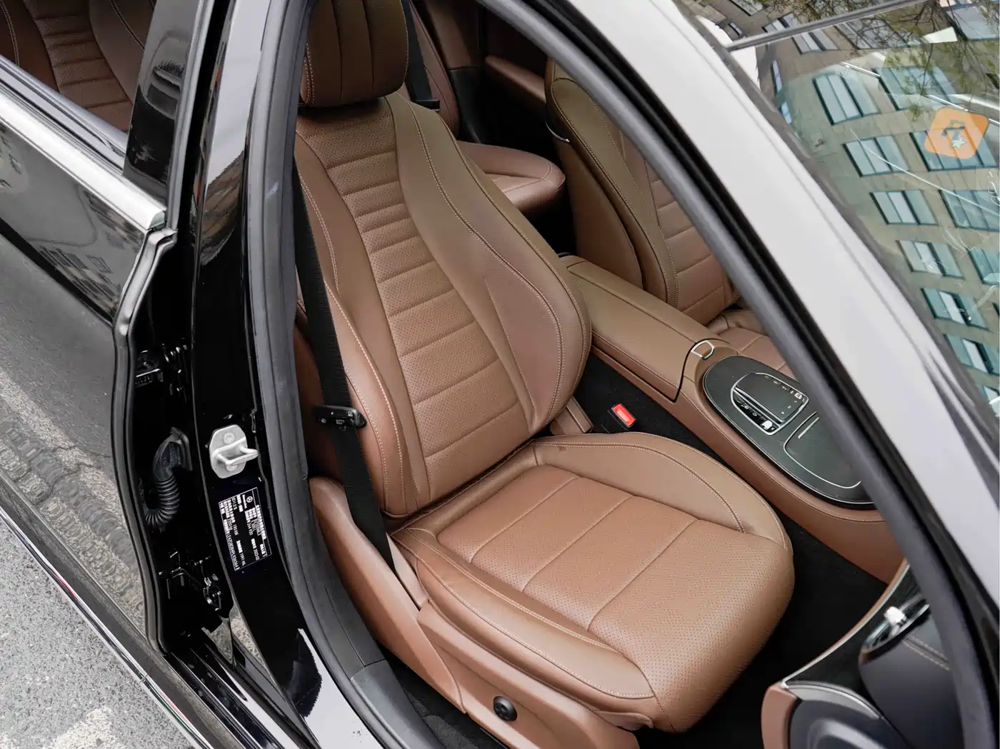 Mercedes-Benz E-Class 2023 E 300 L Sport Luxury фото 18