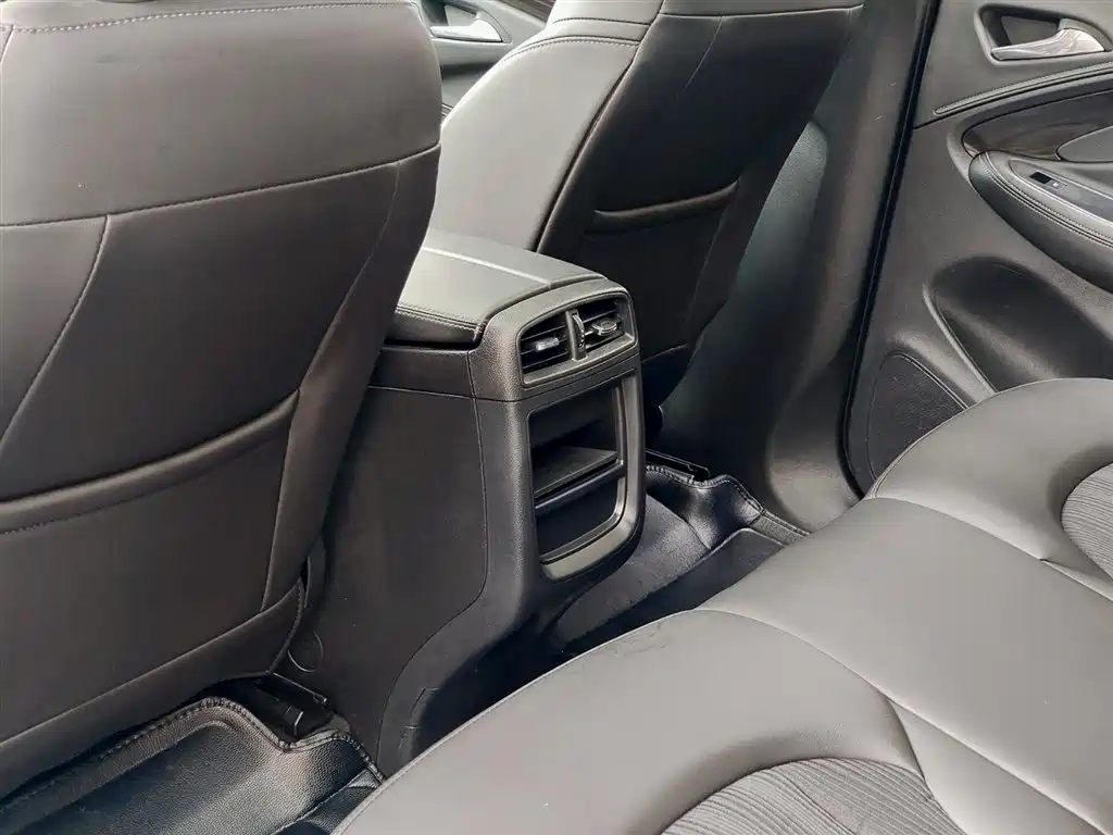 Buick Envision Plus 2018 20T 2WD Leading фото 9